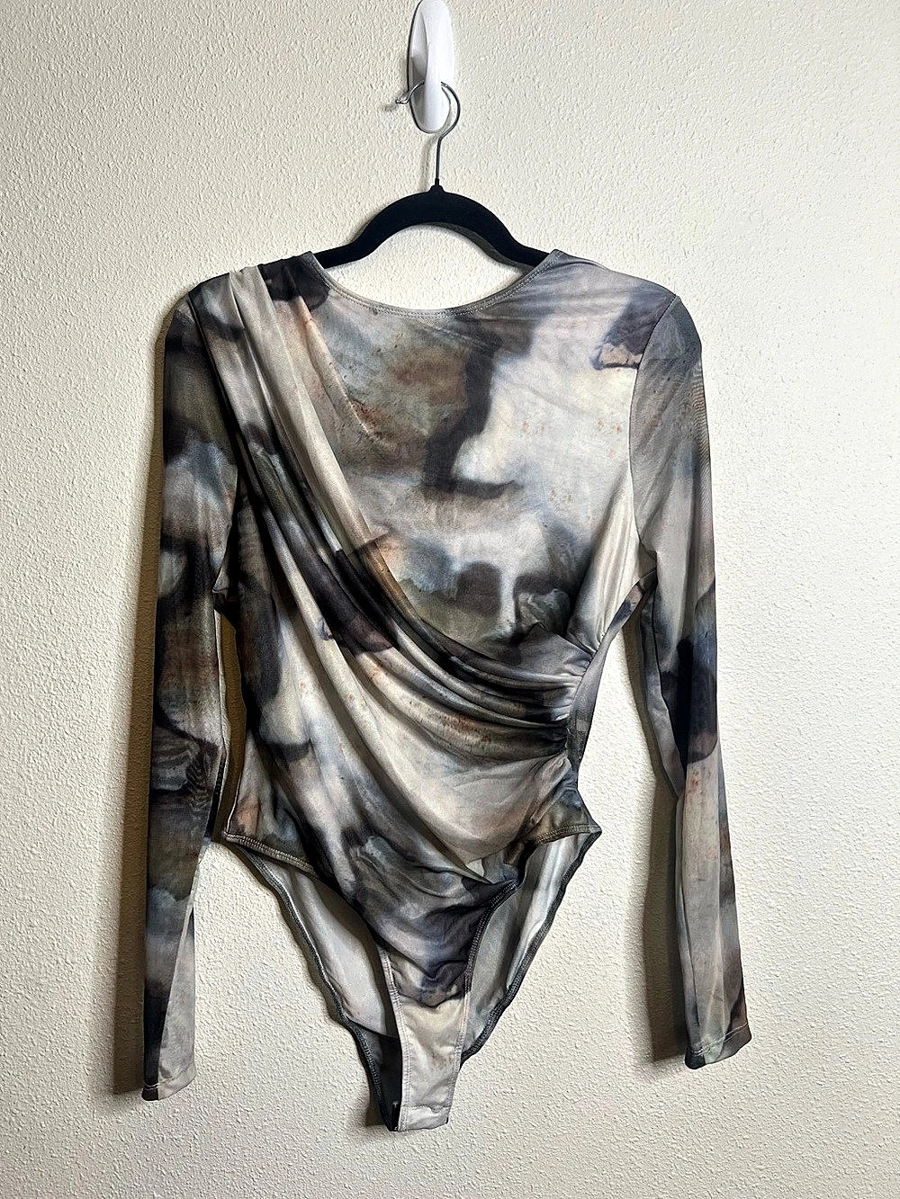 SHEIN Abstract Long Sleeve Bodysuit in Gray & Black Size Medium